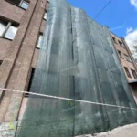 Монтаж фасадной сетки